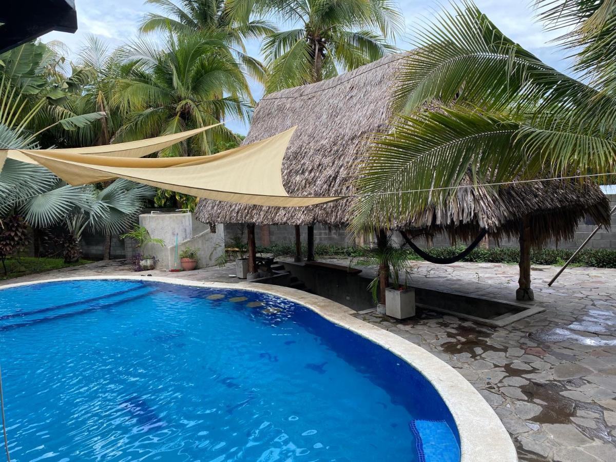 Lote 44 Guesthouse El Zonte Luaran gambar