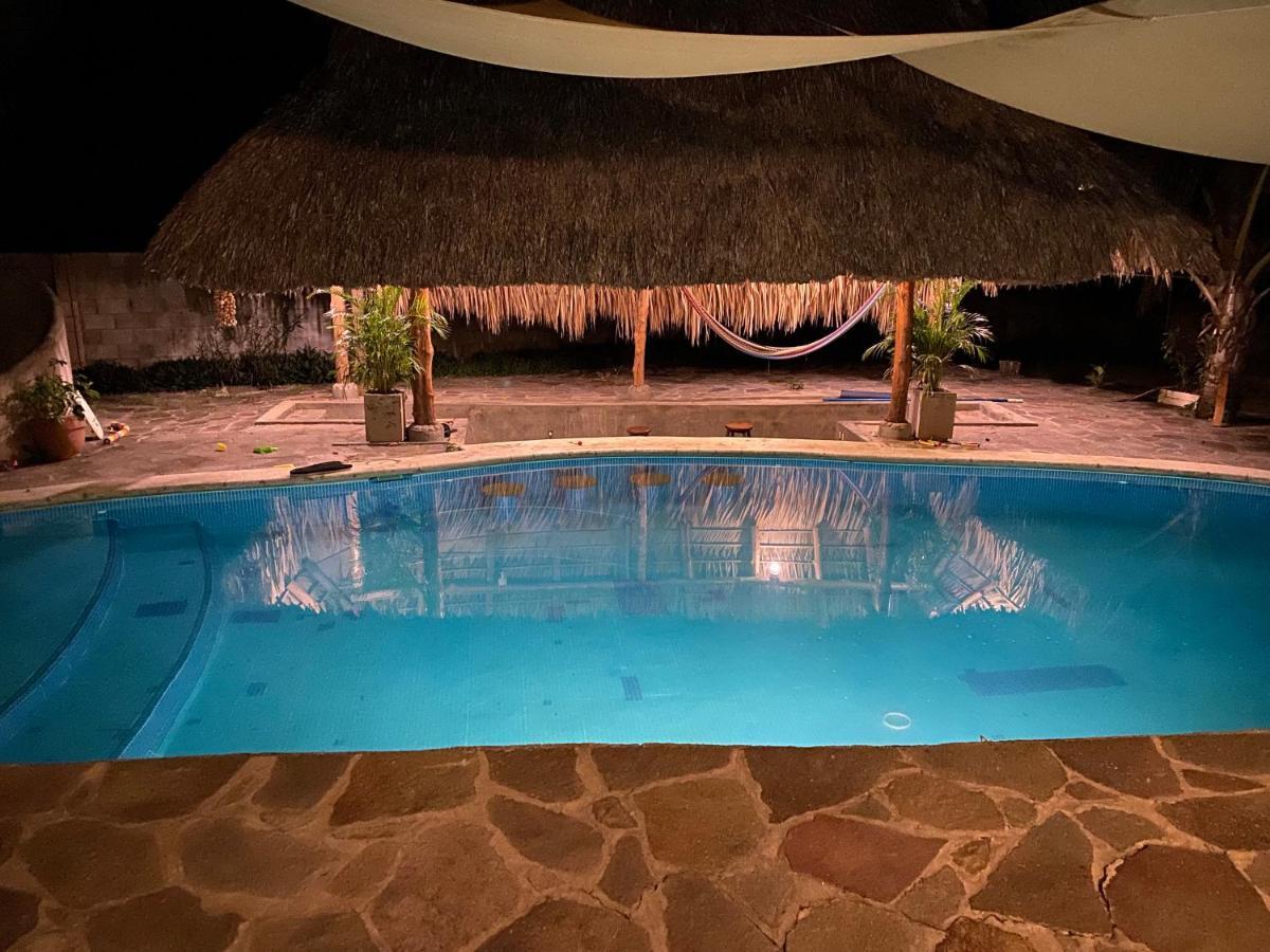 Lote 44 Guesthouse El Zonte Luaran gambar